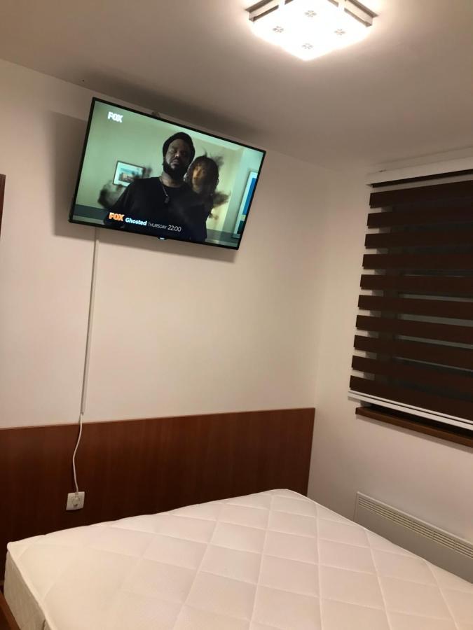 Apartman B3 U Vili Suri コパオニク エクステリア 写真